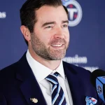 72355280007-titans-coachds-012524007