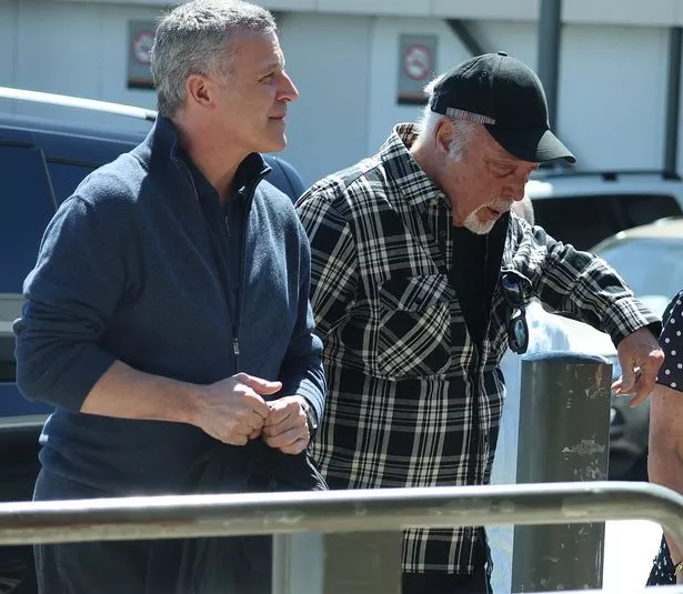 0_PAY-EXCLUSIVE-Tom-Jones-departs-Perth-Airport